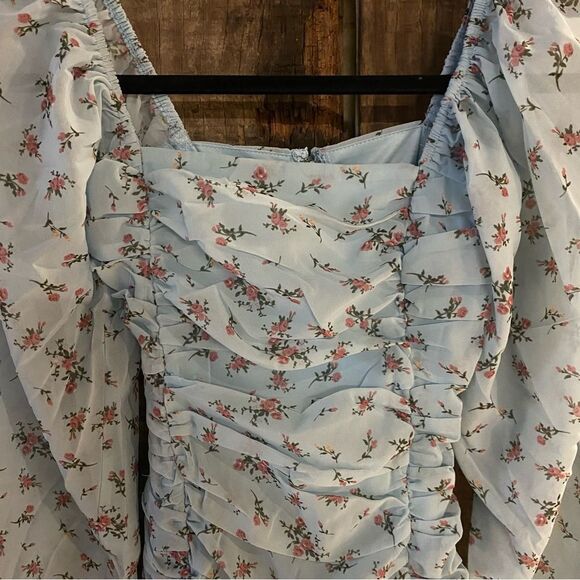 NWT More To Come Jaliyah Ruched Mini Dress in Blue Floral cottage Revolve XXS - Picture 8 of 9